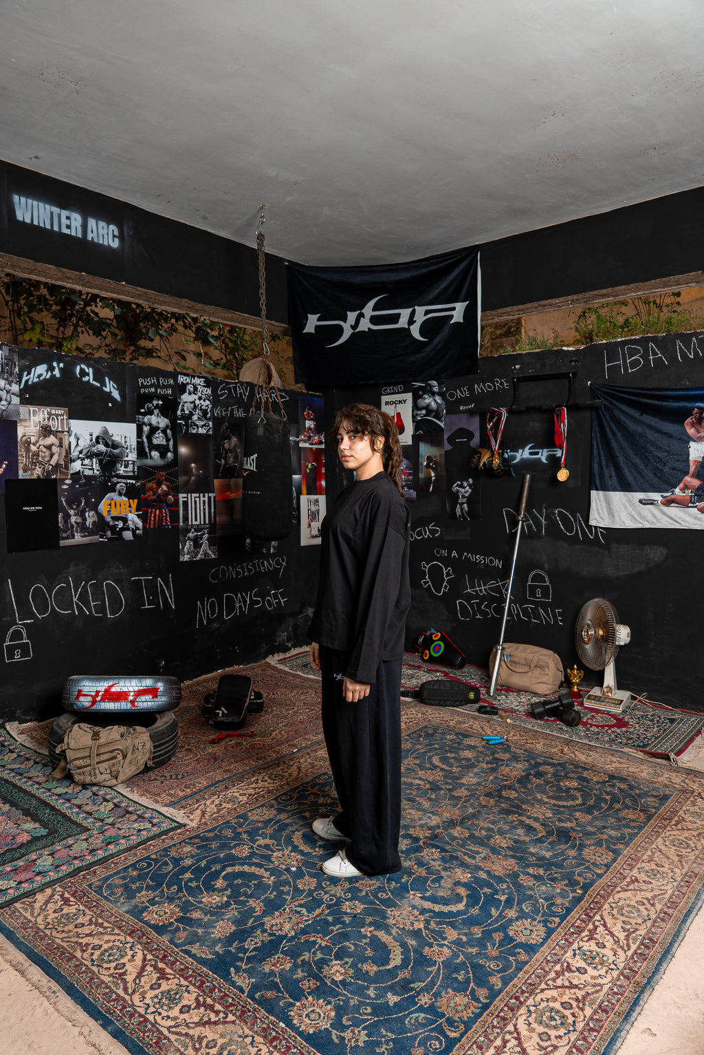 BLACK HBA-CLUB CREWNECK