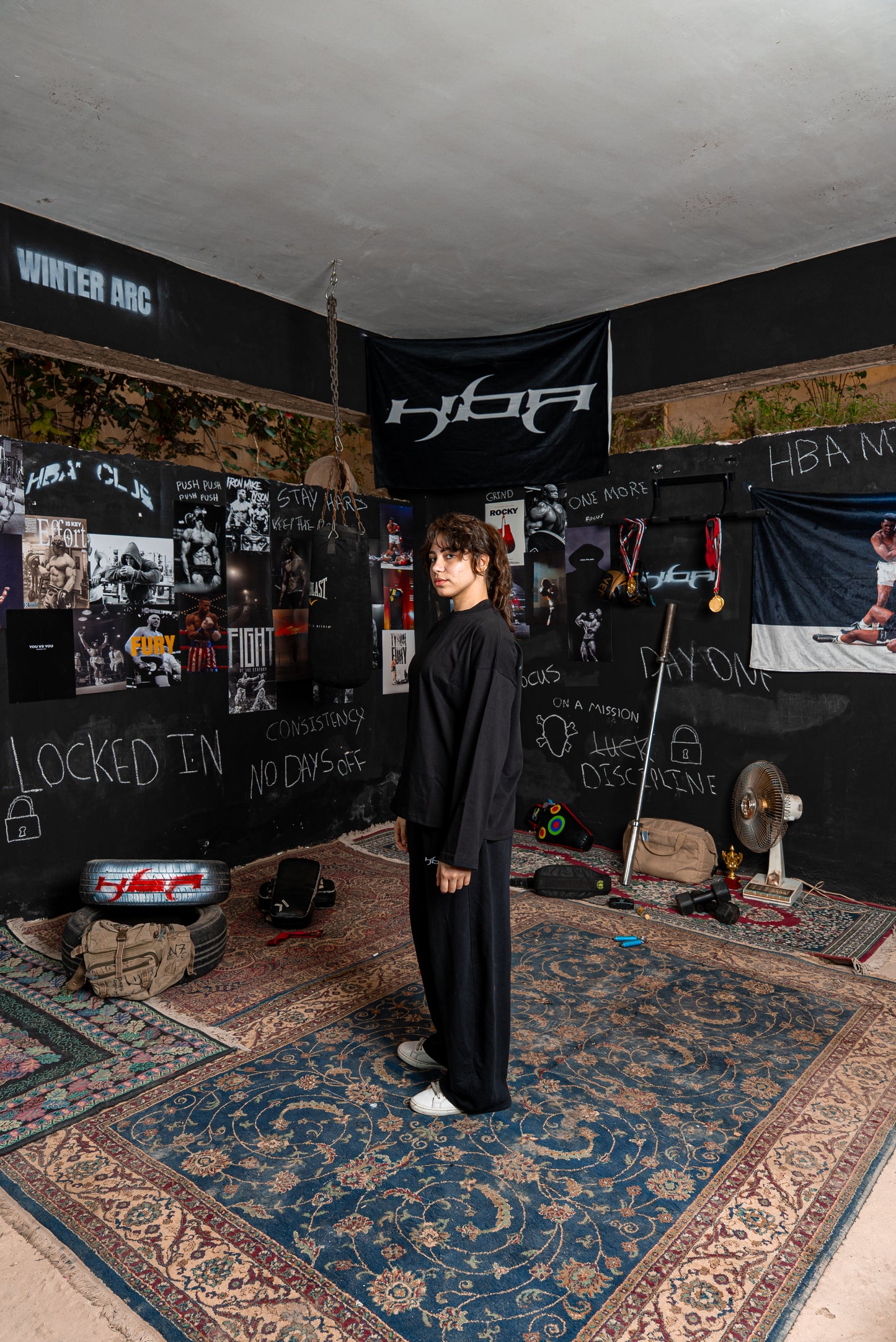 BLACK HBA-CLUB CREWNECK