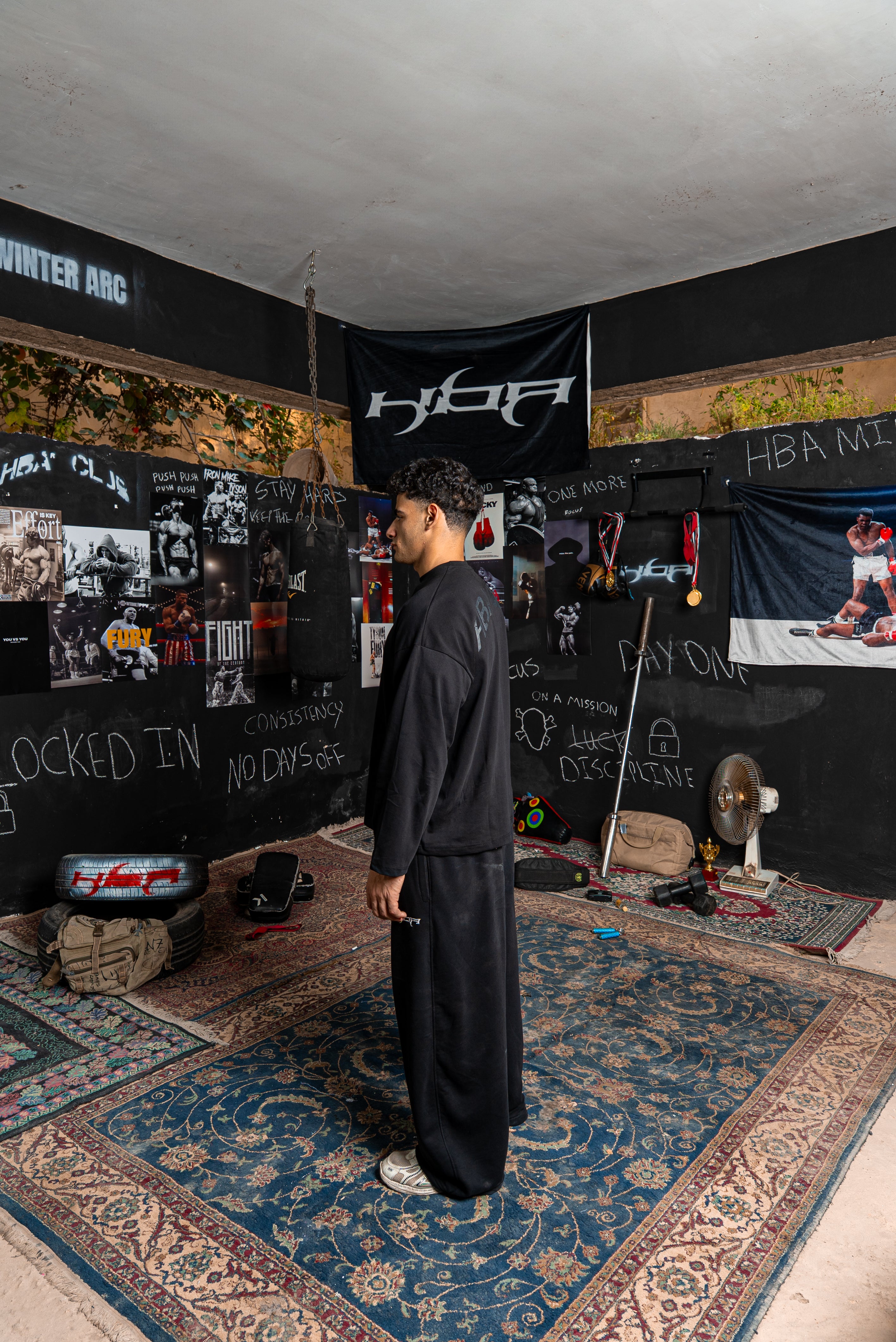 BLACK HBA-CLUB CREWNECK