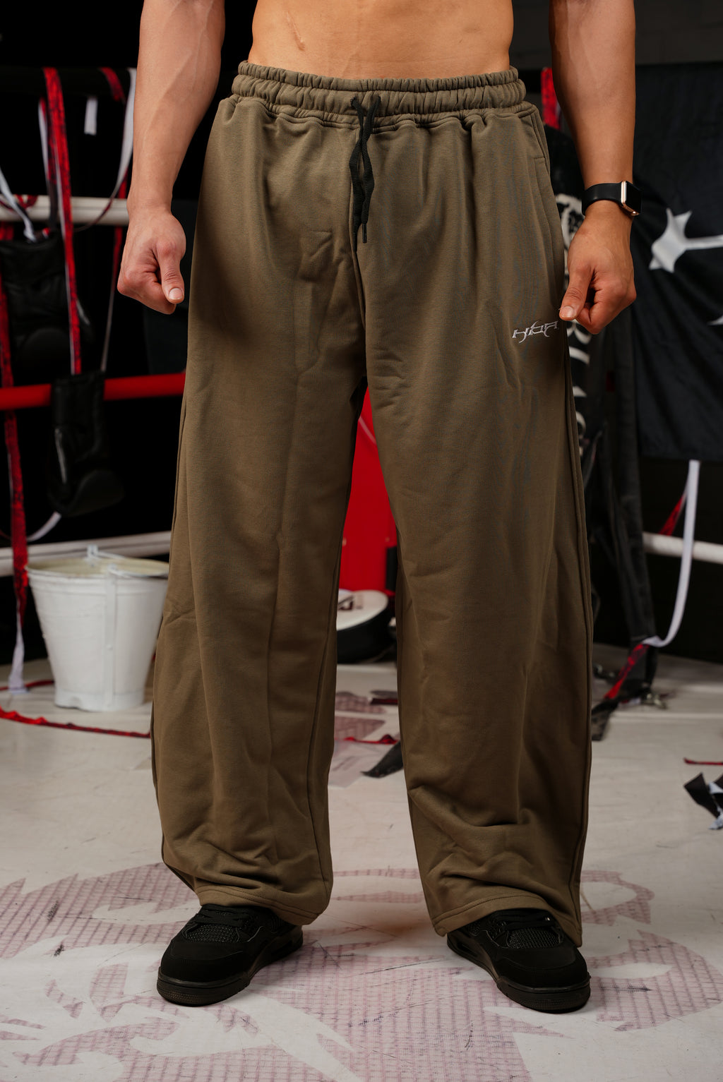 Army green basic pants