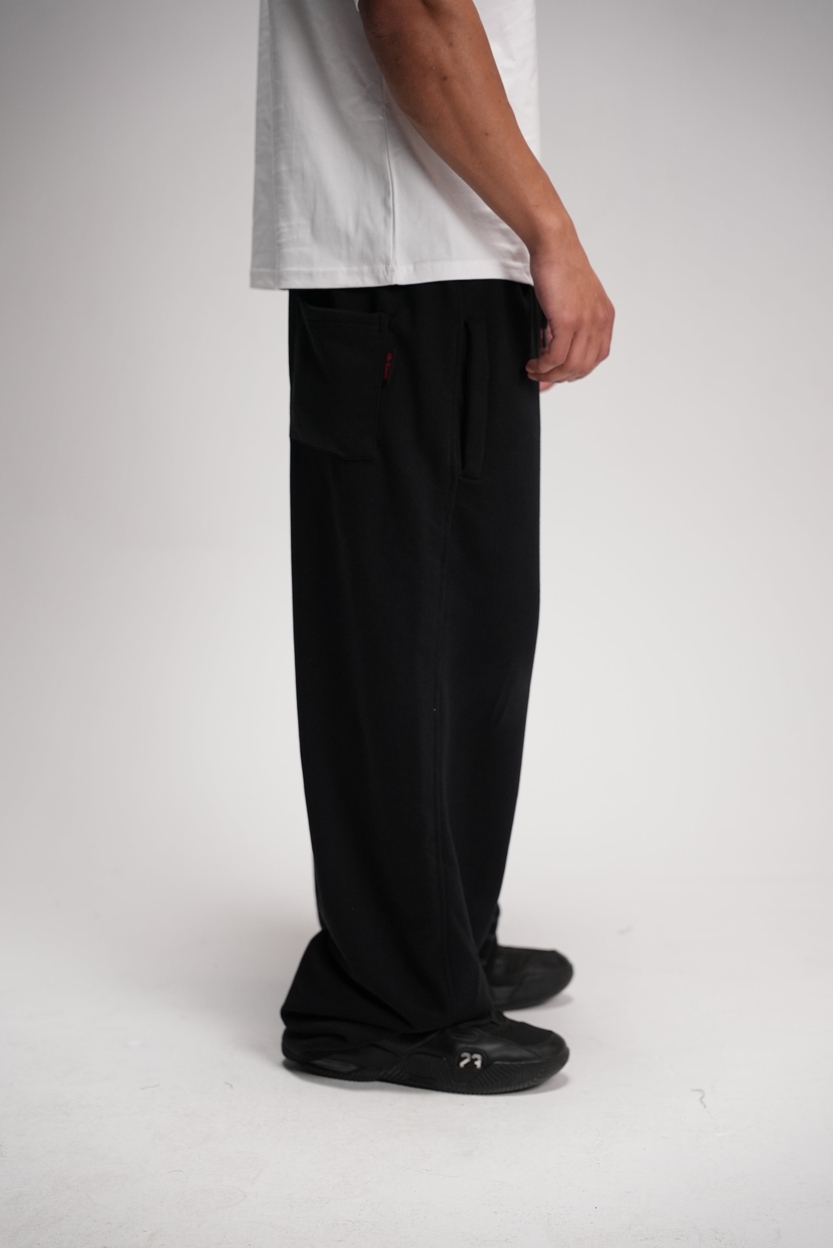 HBA CLUB pants