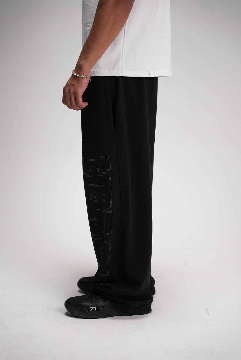 HBA CLUB pants