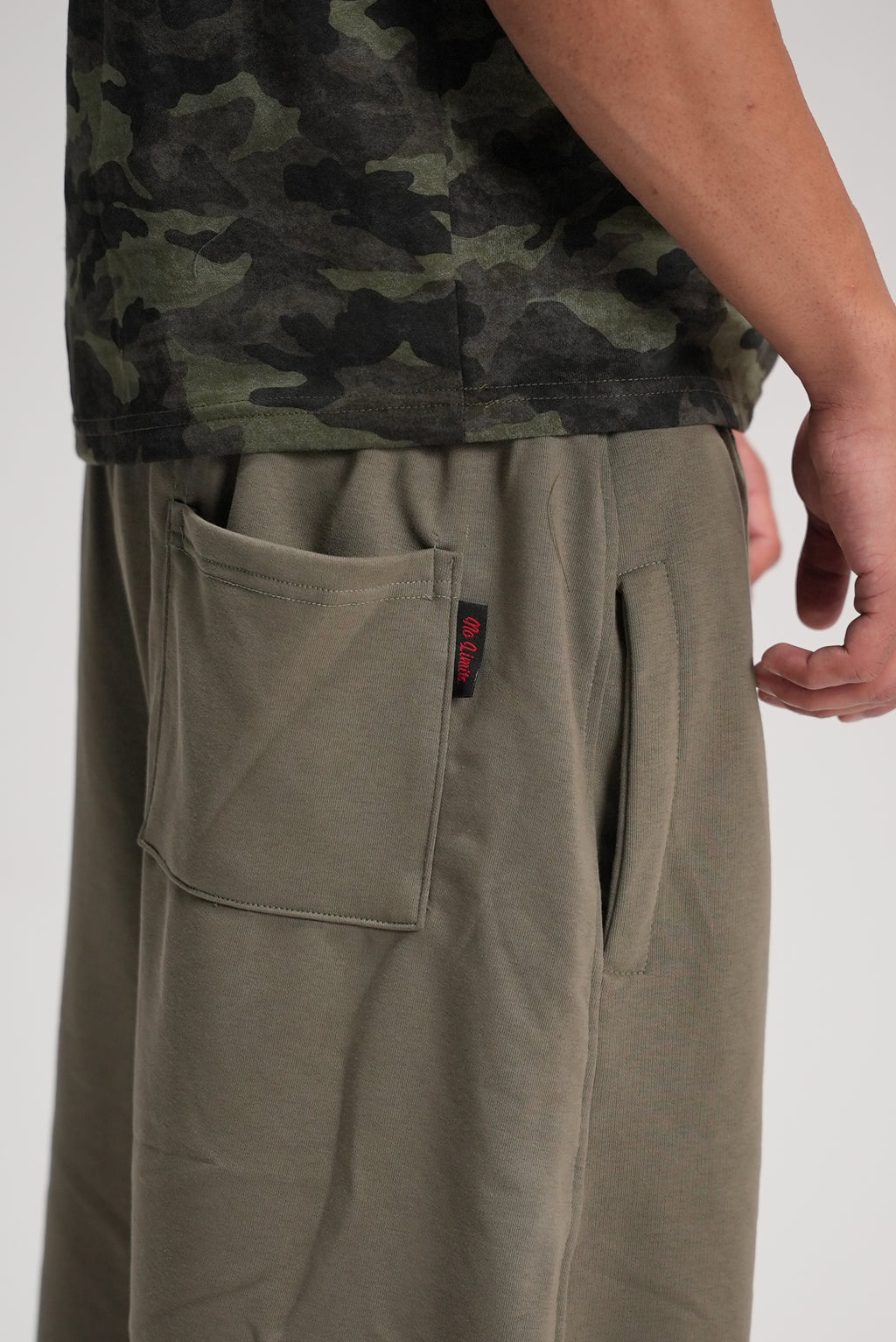 Army green basic pants