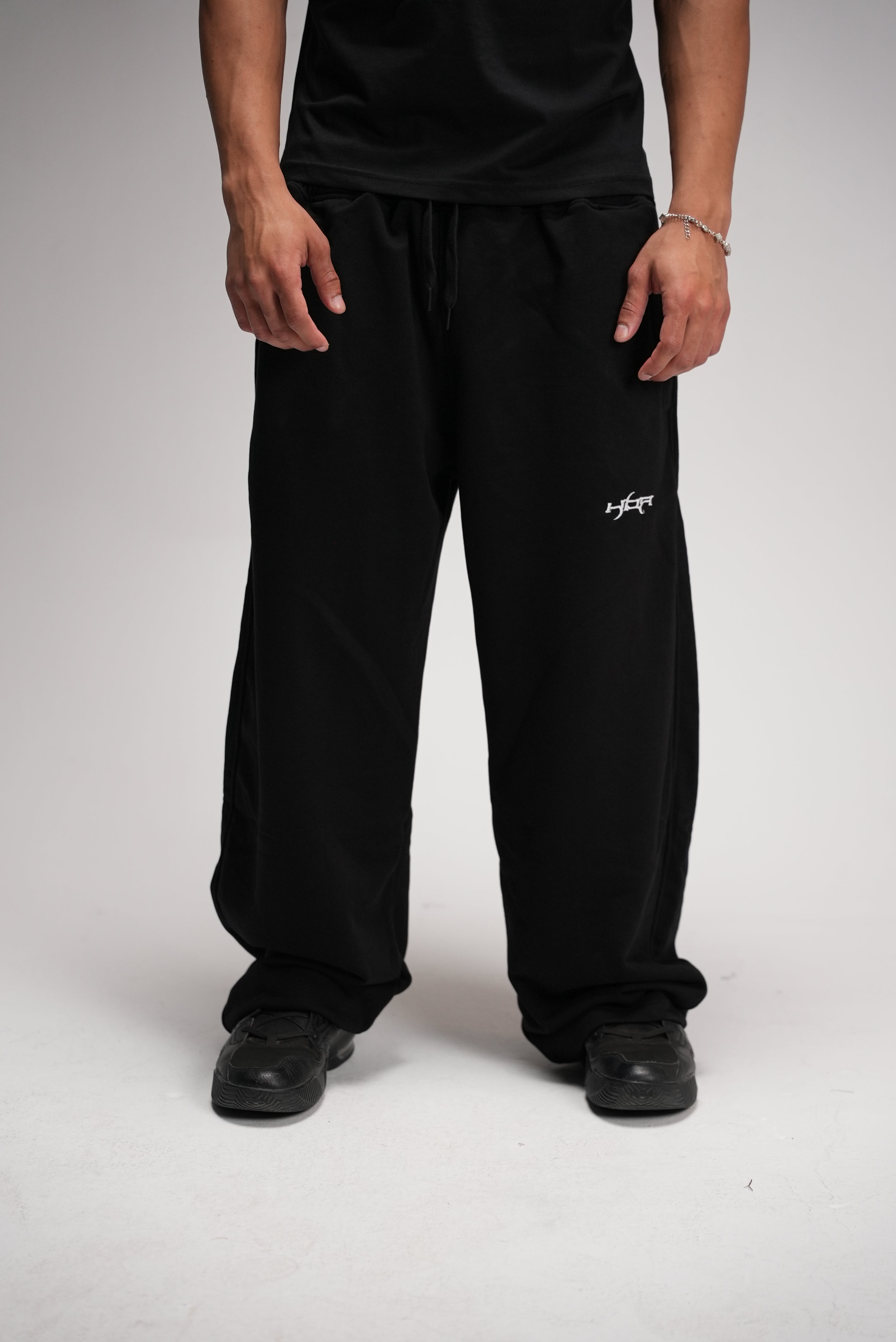 Black basic pants