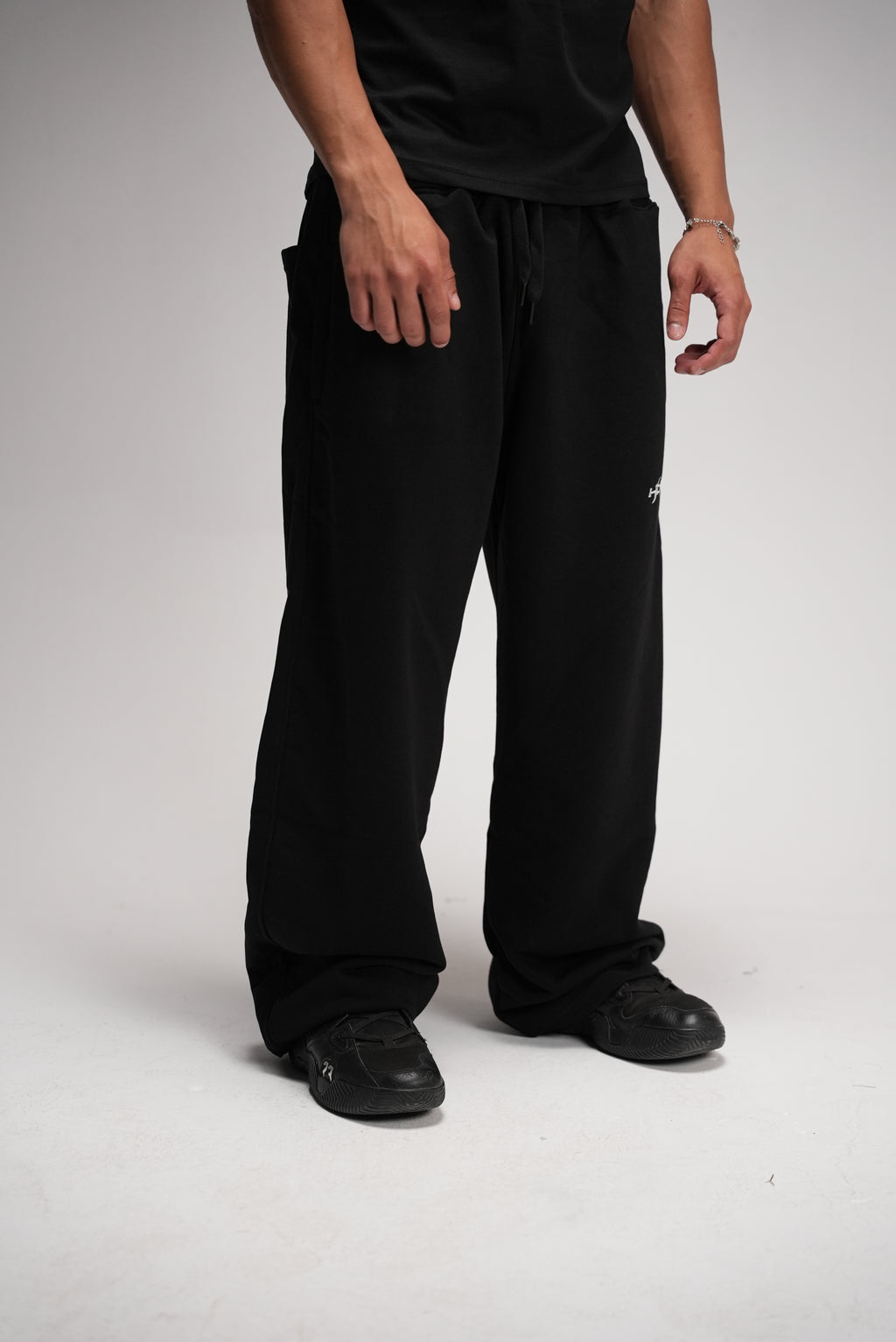 Black basic pants