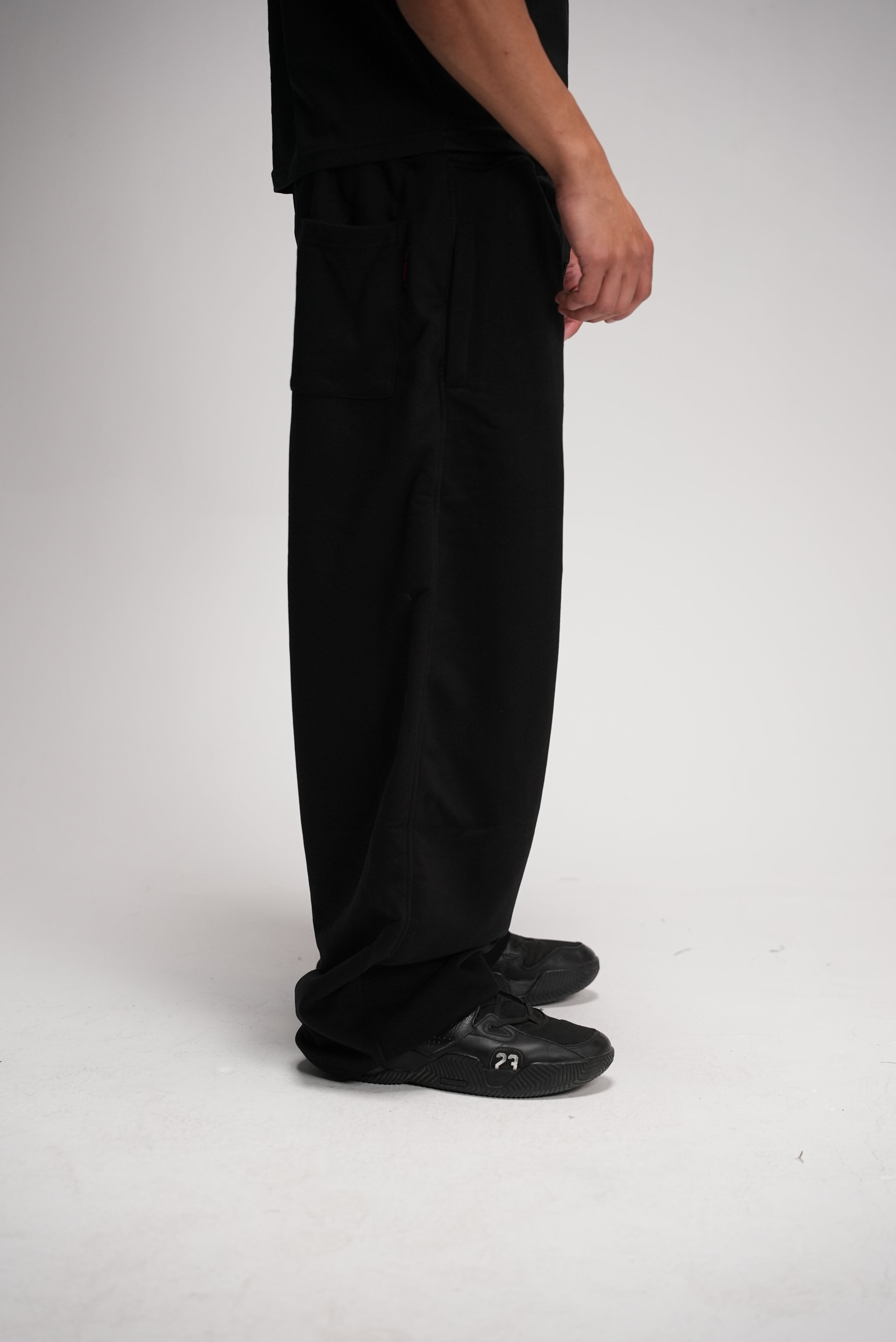 Black basic pants