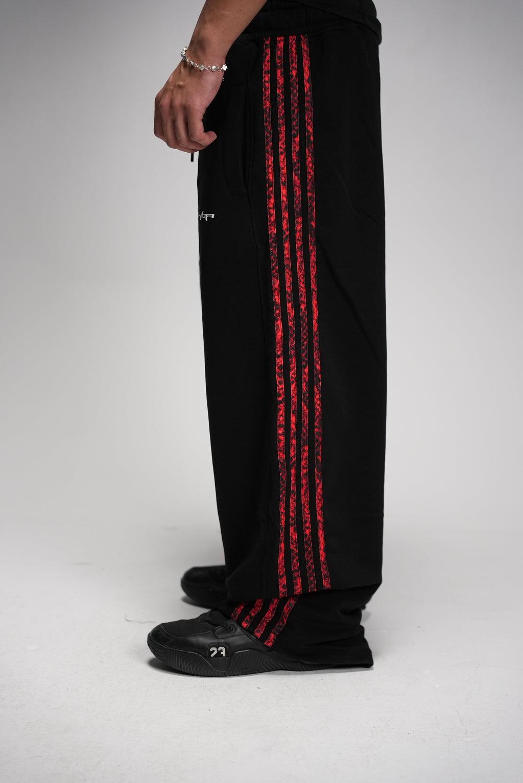 Snake pants